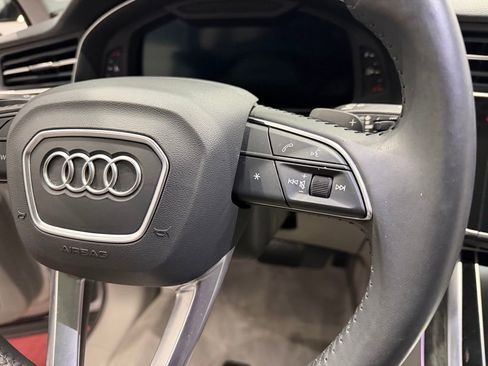 Used 2020 Audi Q7 3.0T Prestige w/ Prestige Package AWD/4WD image 41