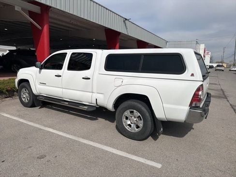 Used 2012 Toyota Tacoma Base V6 w/ SR5 Pkg image 5