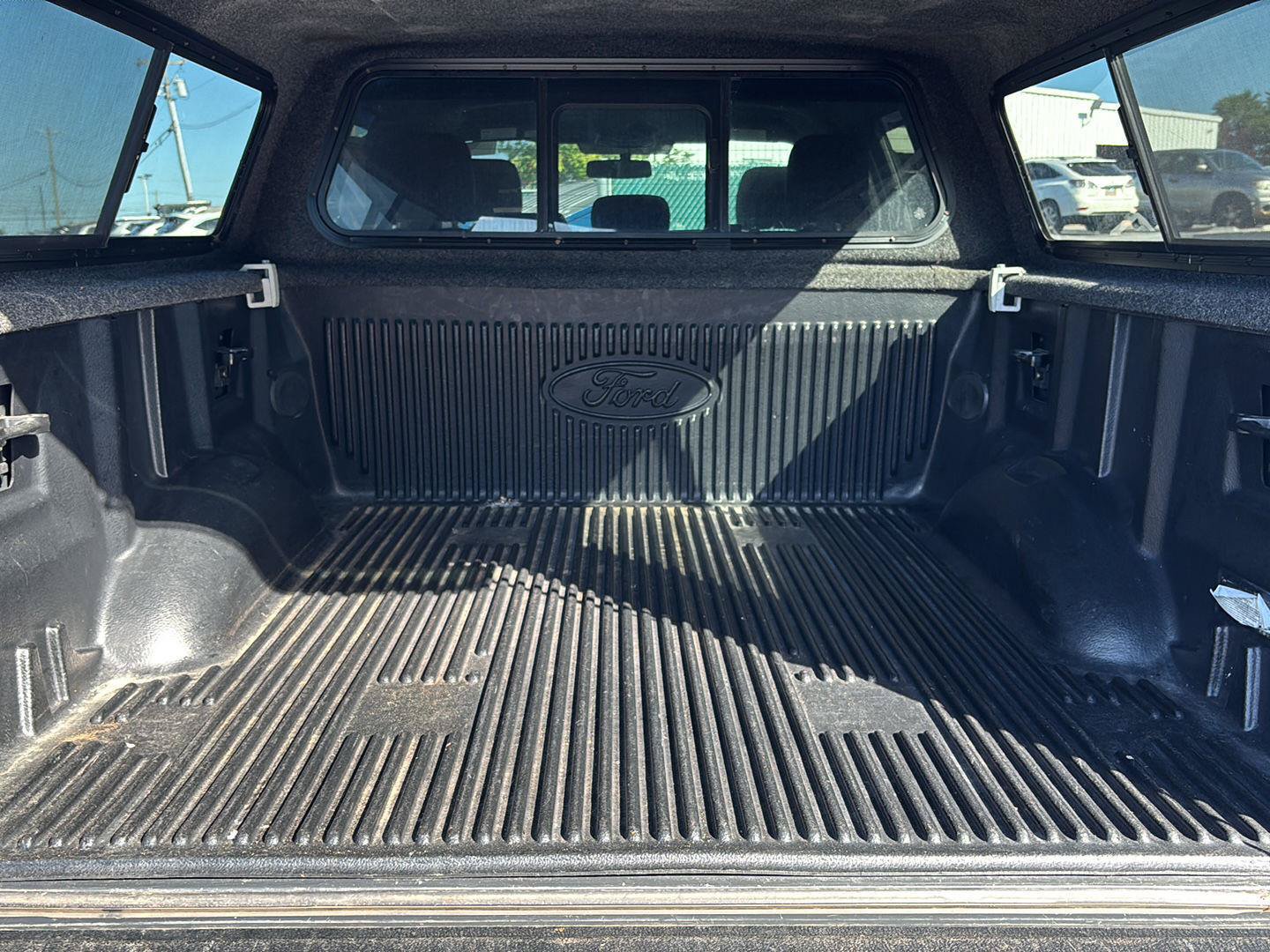 Used 2017 Ford F150 XLT w/ Equipment Group 302A Luxury AWD/4WD image 29