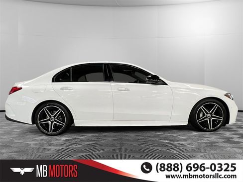 Used 2022 Mercedes-Benz C 300 4MATIC Sedan image 2