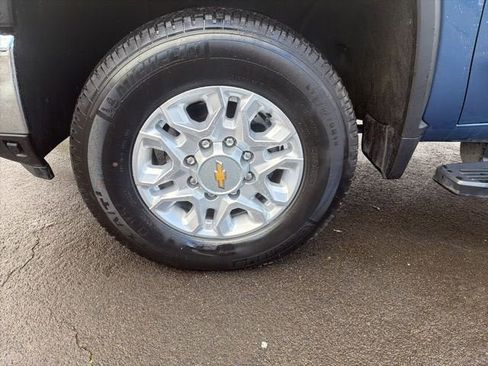 Used 2024 Chevrolet Silverado 2500 LT w/ All Star Edition AWD/4WD image 30