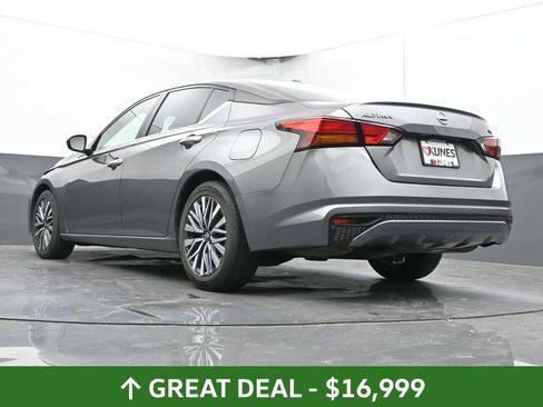 Used 2023 Nissan Altima 2.5 SV image 47