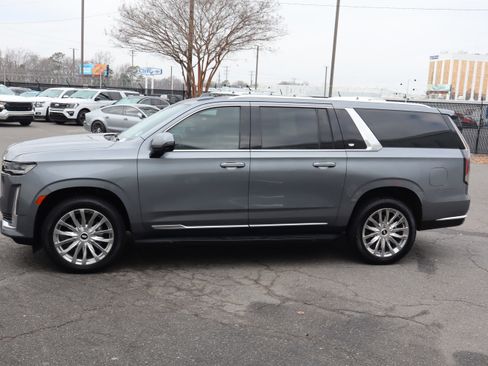 Used 2021 Cadillac Escalade ESV Premium Luxury image 7