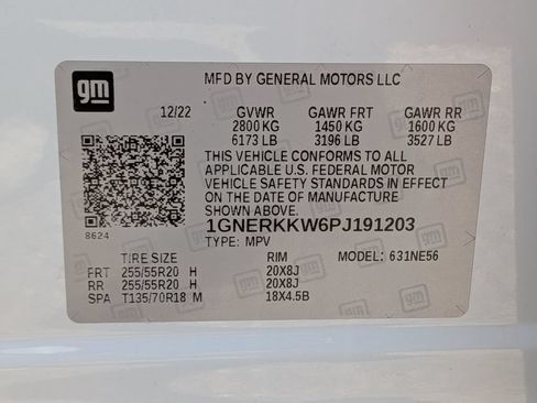 Used 2023 Chevrolet Traverse Premier FWD image 29