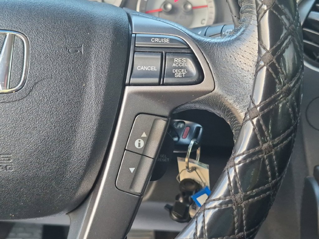 Used 2012 Honda Pilot Touring image 25
