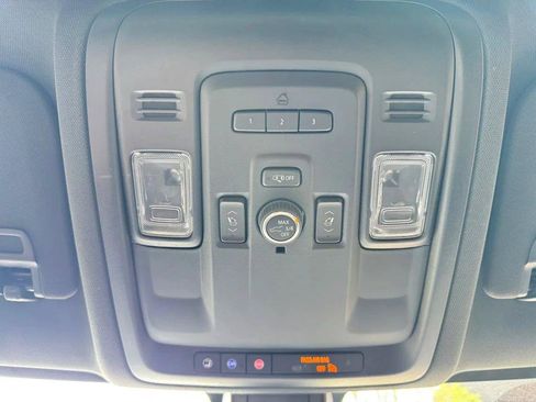 Used 2022 GMC Yukon AT4 AWD/4WD image 20