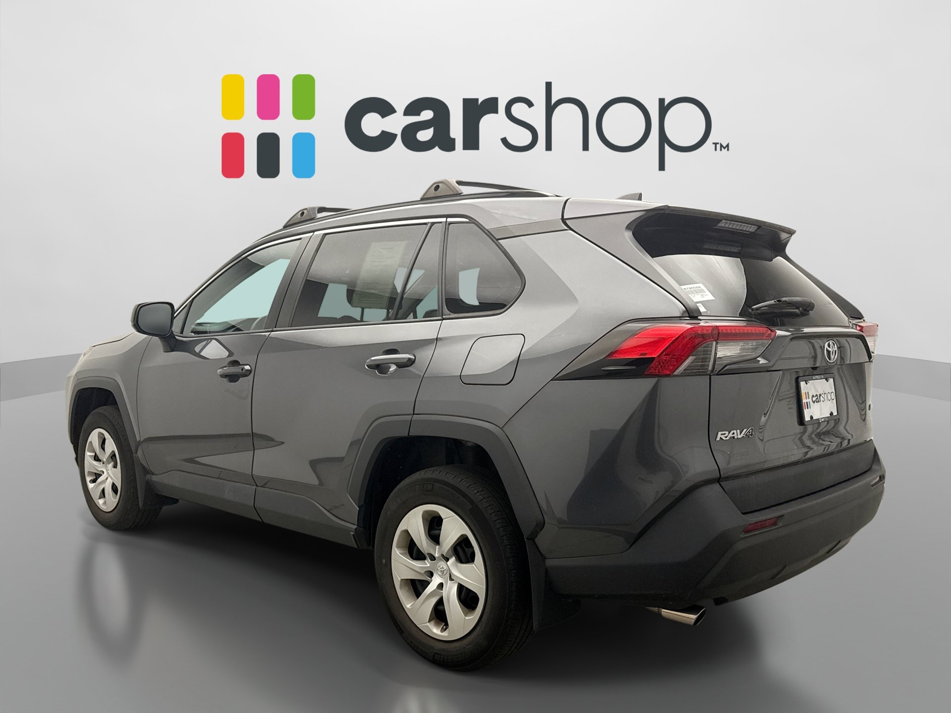 Used 2021 Toyota RAV4 LE FWD image 3