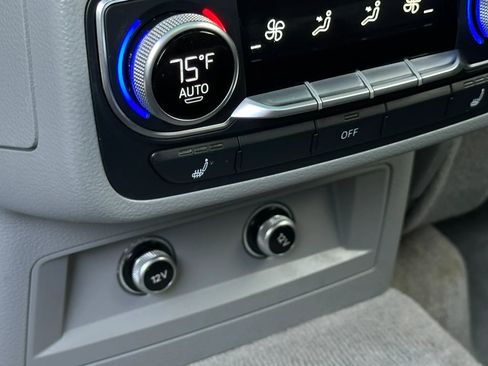 Used 2018 Audi Q7 3.0T Prestige image 32