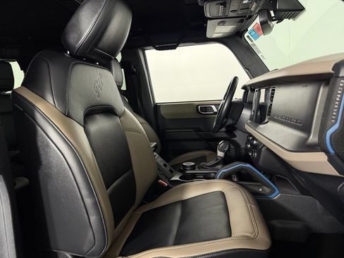 Used 2024 Ford Bronco Wildtrak AWD/4WD image 32