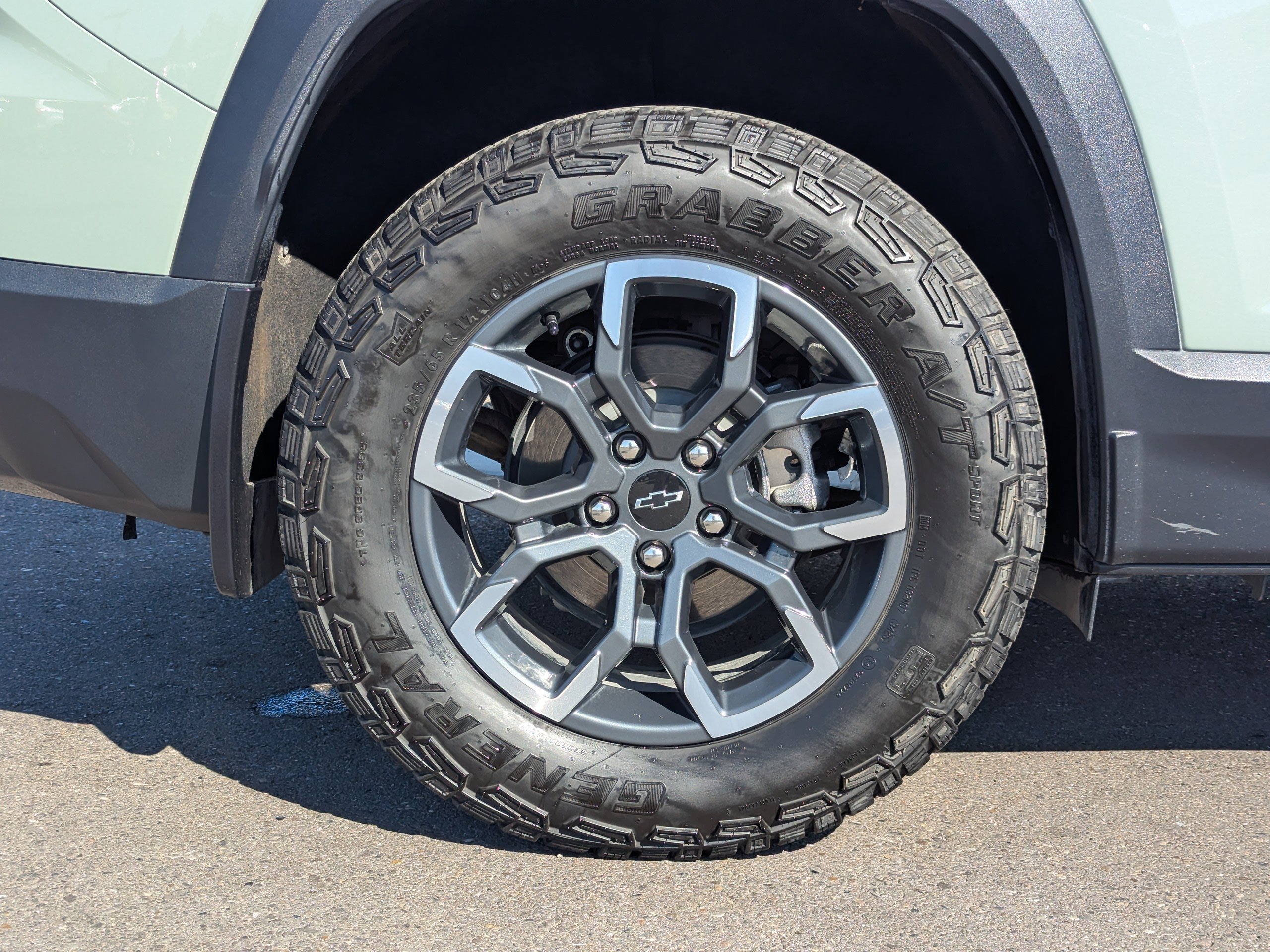 Certified 2026 Chevrolet Equinox ACTIV w/ Convenience Package III AWD/4WD image 51