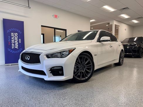 Used 2016 INFINITI Q50 Red Sport 400 RWD image 2