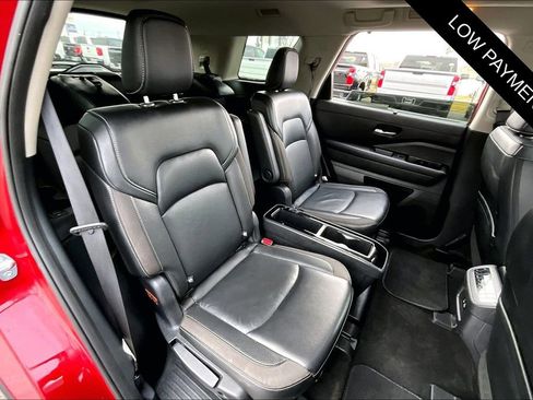 Used 2023 Nissan Pathfinder SL w/ SL Premium Package image 24