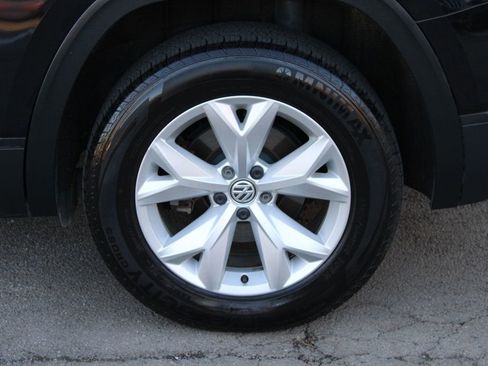 Used 2018 Volkswagen Atlas SE image 37