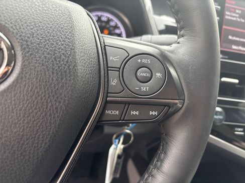 Used 2023 Toyota Camry SE image 20