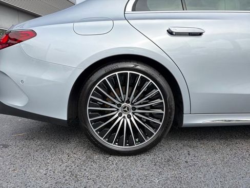 Used 2024 Mercedes-Benz E 350 4MATIC Sedan image 32