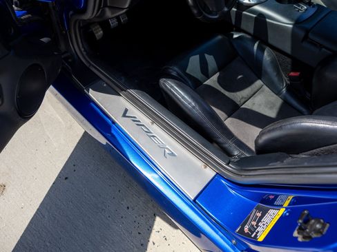 Used 2006 Dodge Viper SRT-10 RWD image 40