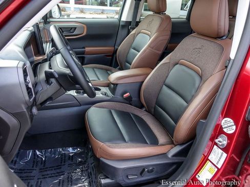 Certified 2025 Ford Bronco Sport Outer Banks w/ Outer Banks Tech Package+ AWD/4WD image 9
