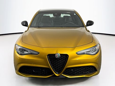 Used 2022 Alfa Romeo Giulia Veloce image 4