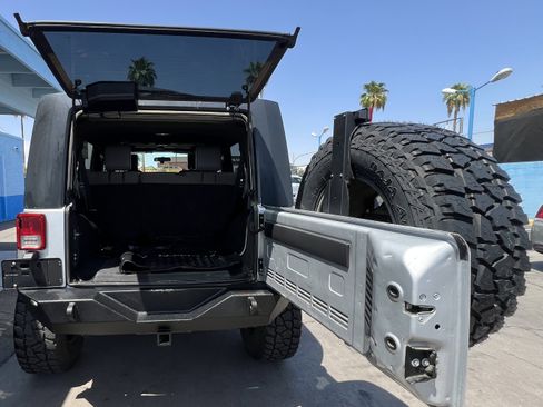 Used 2010 Jeep Wrangler Unlimited Sport image 5