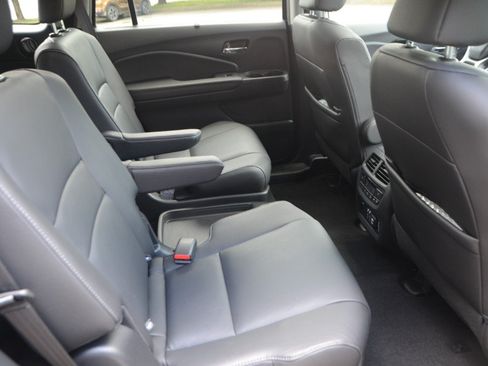 Used 2022 Honda Pilot Touring image 15