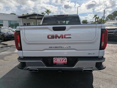 Used 2023 GMC Sierra 1500 SLT w/ SLT Premium Package AWD/4WD image 8