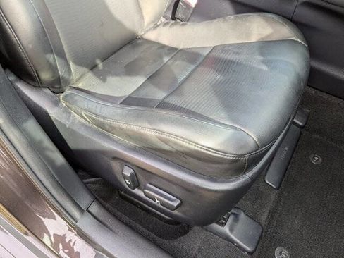 Used 2013 Lexus CT 200h image 39