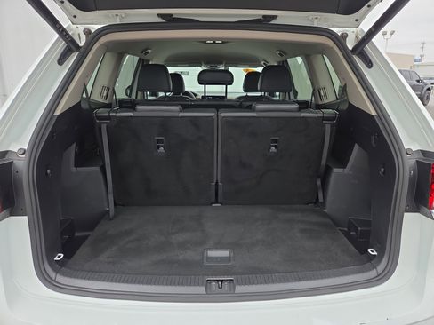 Used 2024 Volkswagen Atlas SE image 10