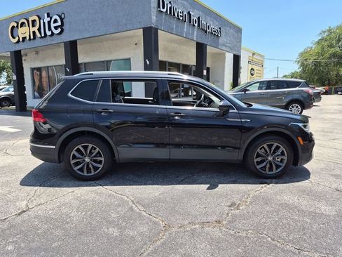 Used 2022 Volkswagen Tiguan SE FWD image 4