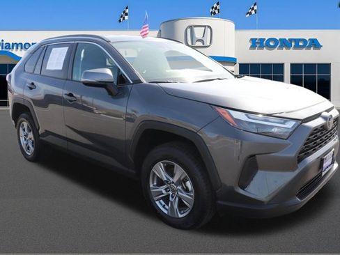 Used 2025 Toyota RAV4 XLE image 1