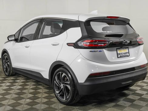 Used 2023 Chevrolet Bolt LT FWD image 18