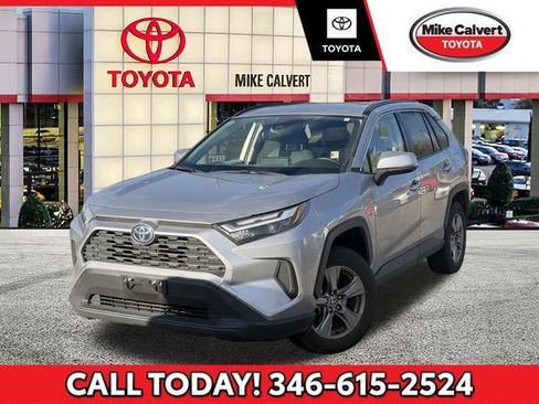 Used 2023 Toyota RAV4 XLE w/ Convenience Package image 1