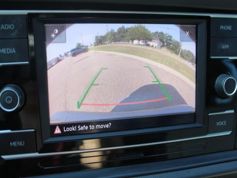 Used 2020 Volkswagen Jetta R-Line FWD image 13