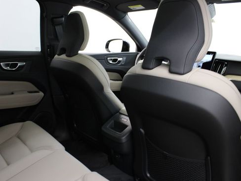 New 2026 Volvo XC60 B5 Plus w/ Protection Package Premier AWD/4WD image 21