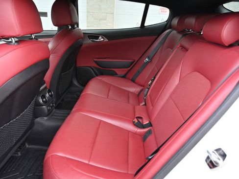 Used 2021 Kia Stinger GT image 17