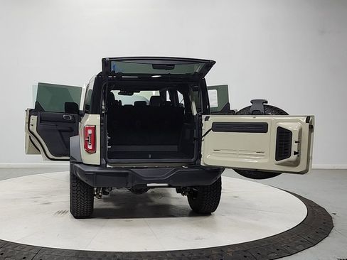 New 2026 Ford Bronco Badlands AWD/4WD image 14