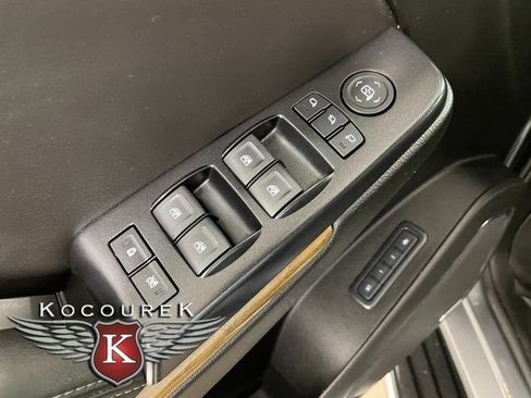 Used 2020 GMC Yukon XL Denali AWD/4WD image 19
