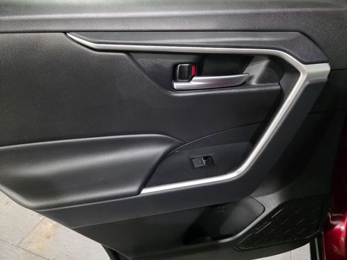Used 2025 Toyota RAV4 XLE image 11