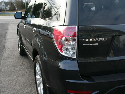 Used 2013 Subaru Forester 2.5X Limited image 23