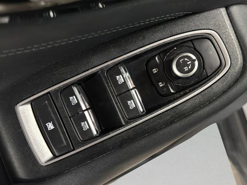 Used 2021 Subaru Outback Limited image 14