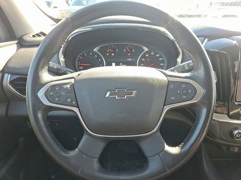 Used 2021 Chevrolet Traverse RS image 22