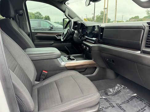 Used 2025 Chevrolet Silverado 3500 LT AWD/4WD image 10