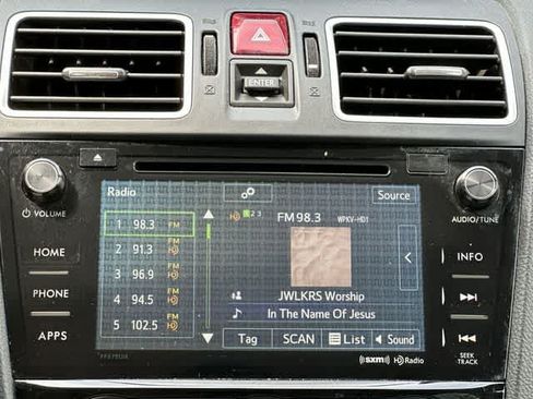 Used 2017 Subaru Forester 2.5i Premium w/ All-Weather Package AWD/4WD image 11