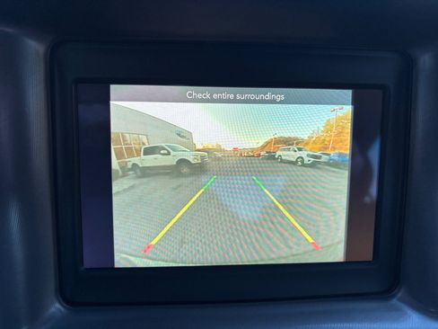 Used 2022 Dodge Charger SXT w/ Blacktop Package image 17