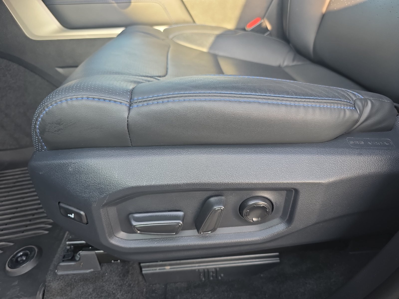 Used 2026 Toyota Sequoia Platinum w/ Tow Technology Package AWD/4WD image 26