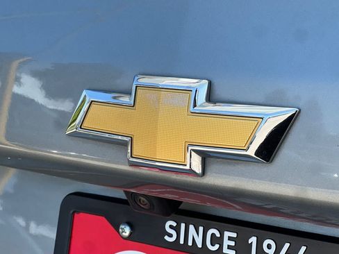 Used 2023 Chevrolet Equinox LT FWD image 17