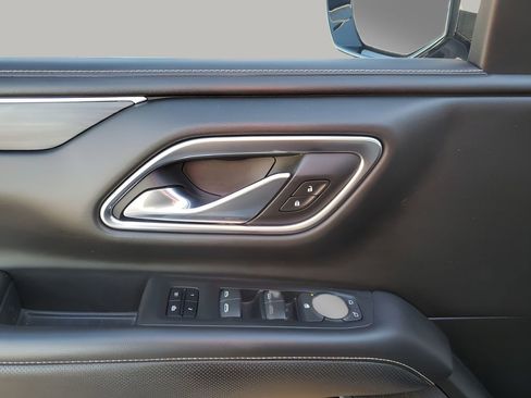 Used 2021 GMC Yukon SLT image 27