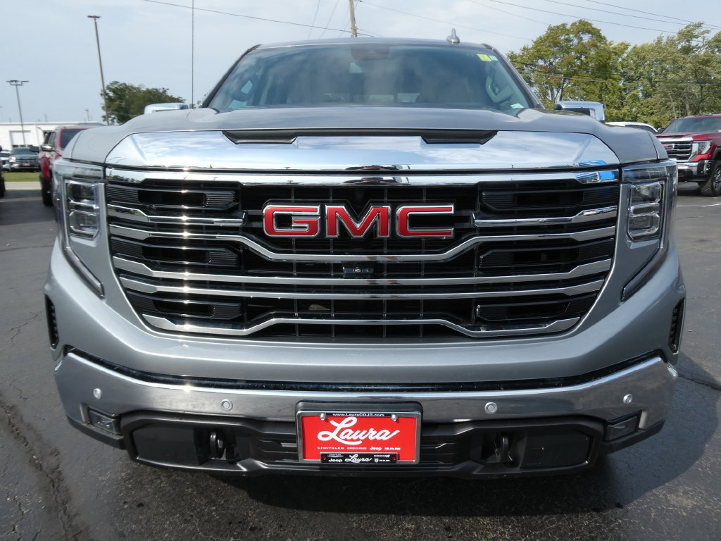 Certified 2024 GMC Sierra 1500 SLT w/ SLT Premium Plus Package AWD/4WD image 11