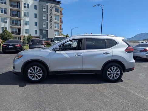 Used 2020 Nissan Rogue SV AWD/4WD image 8