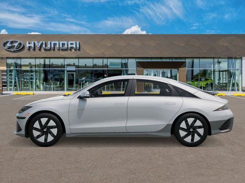 New 2025 Hyundai Ioniq 6 SEL RWD image 3