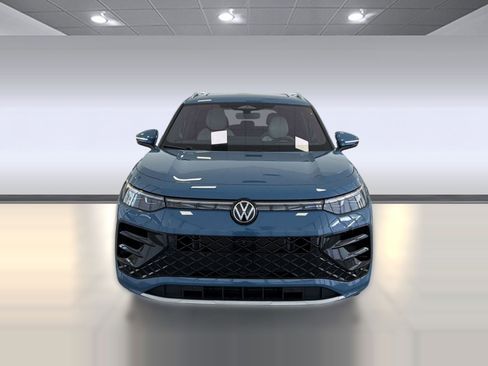 New 2026 Volkswagen Tiguan SEL R-Line AWD/4WD image 6